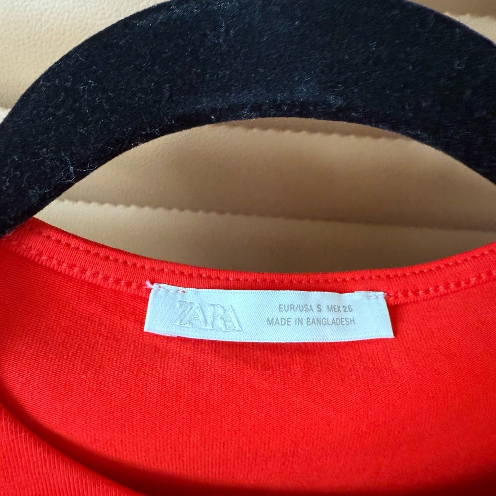 Zara Red Crop Top - Picture 3 of 3